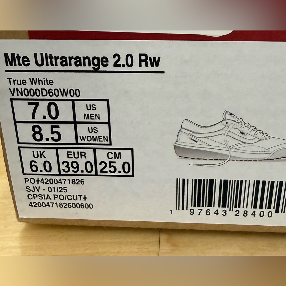 Vans MTE Ultrarange 2.0 RW True White Sneakers NIB Men’s 7 / Women’s 8.5 - Picture 11 of 11
